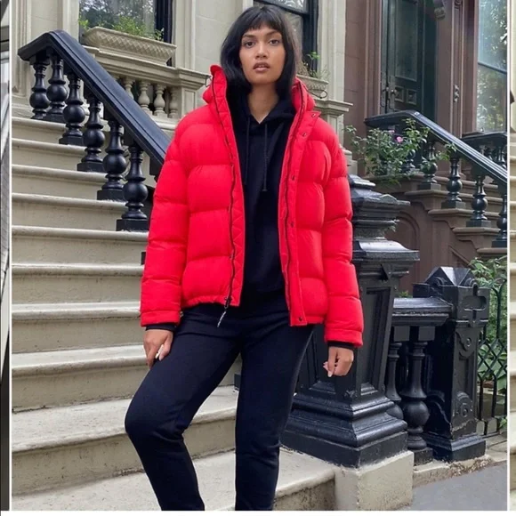 SOLD‼️‼️BNWT Super Puff Catalina - Size XS❤️ - Picture 1 of 12